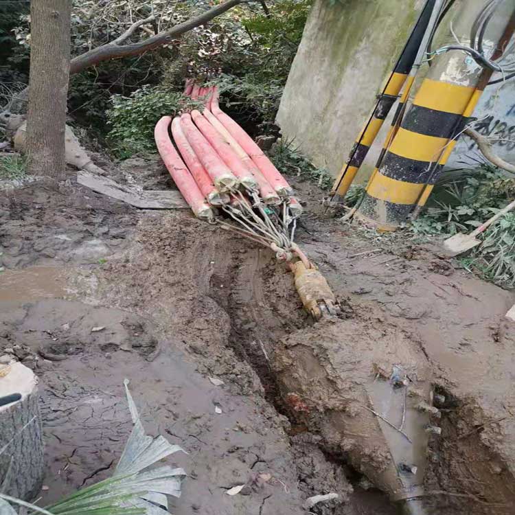 武汉川建管道拖拉管